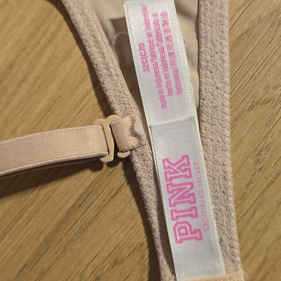 Victoria's Secret PINK Tan Seamless Bra with Adjustable Straps 32C - Picture 2 of 2